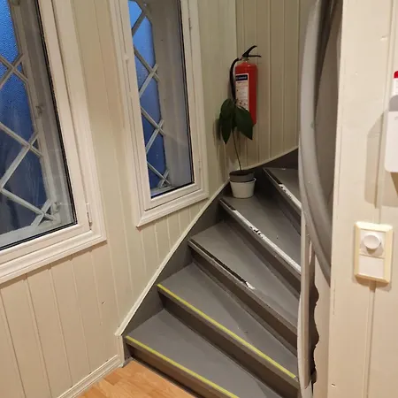Svaneviksveien Apartment
